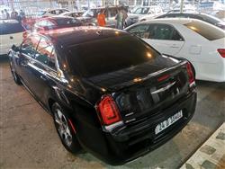 کرایسلەر 300